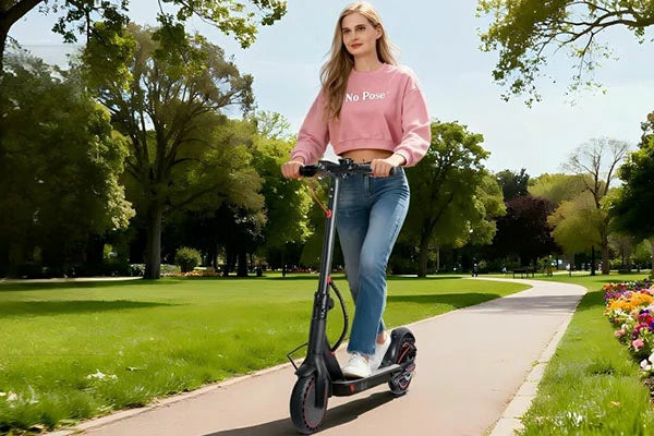 FREEBOY foldable scooter young female rider outdoor leisure riding scene